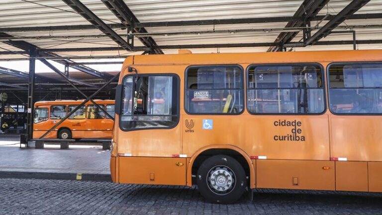Desvios de ônibus em Curitiba começam nesta quarta-feira