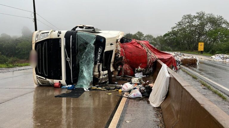 Tombamento de carreta em Lindoeste resulta em morte