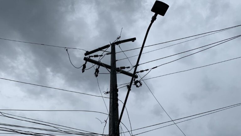 Restabelecimento de energia no Paraná após tempestade