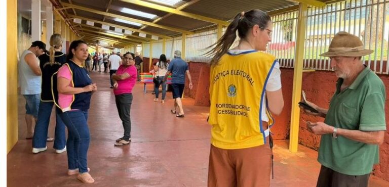 Eleições em municípios paranaenses definem novos prefeitos