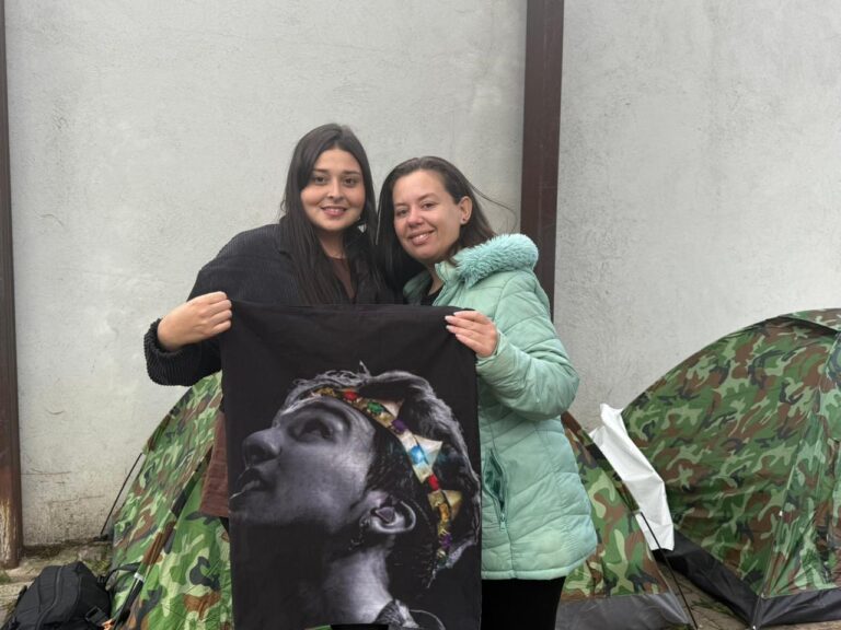 Fãs de Luan Santana acampam para gravação de DVD em Curitiba