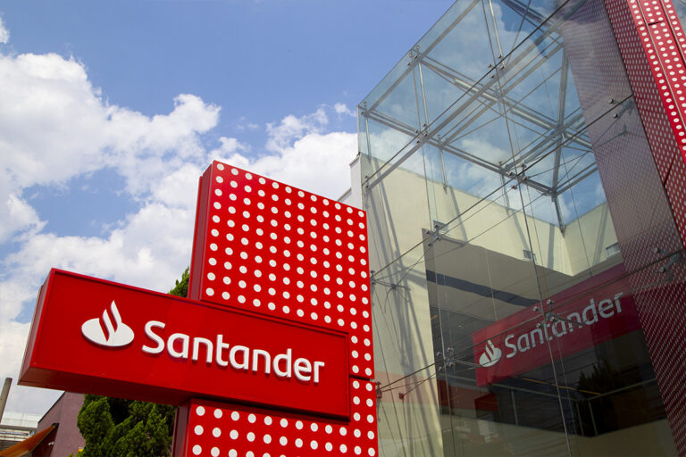 Inscrições abertas para o programa de estágio do Santander em Curitiba e Araucária