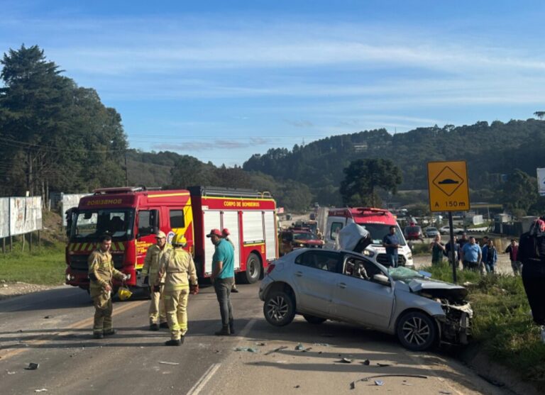 Colisão entre carro e ônibus deixa feridos em Almirante Tamandaré