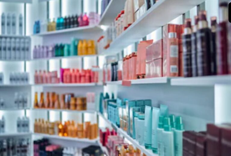 Anvisa ordena retirada de 78 produtos cosméticos irregulares