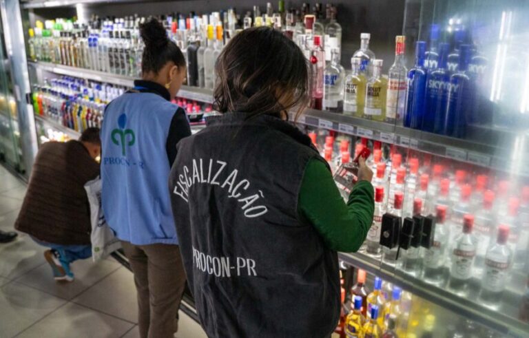 Paraná intensifica ações contra bebidas adulteradas
