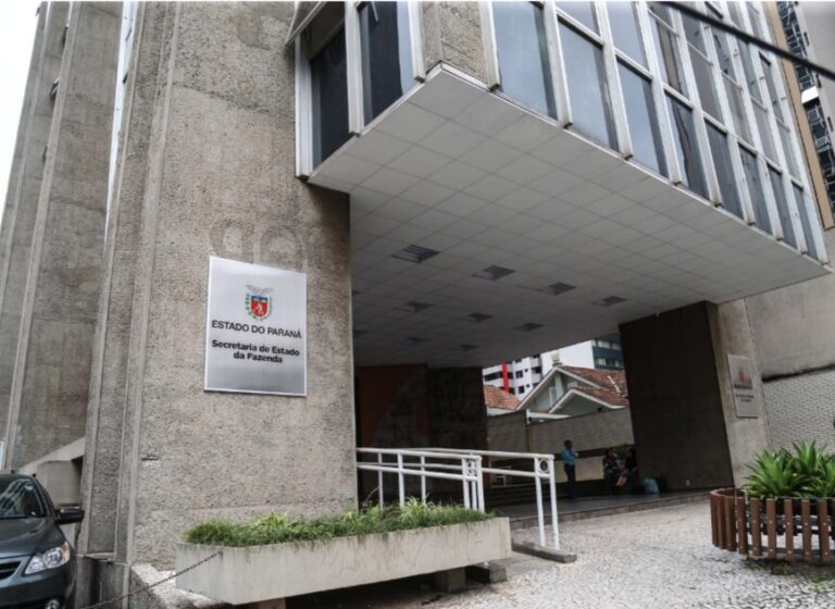 Concurso para Agente Fazendário no Paraná: 60 vagas e R$ 12,9 mil de salário