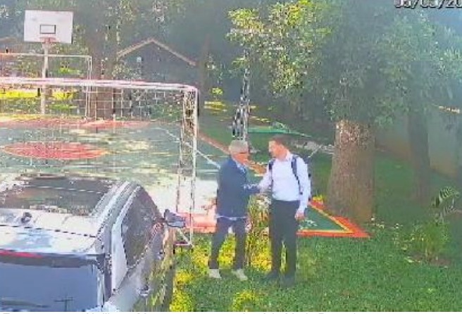 Prefeito afastado de Fazenda Rio Grande é solto após 14 dias de prisão