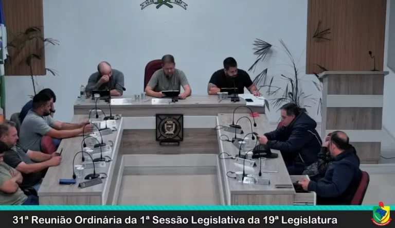 Câmara de Rio Branco do Sul revoga vale-alimentação para vereadores