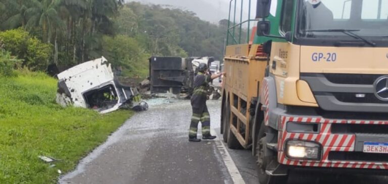 Acidente deixa dois feridos na BR-376 em Guaratuba
