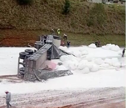 Motorista de Araucária morre em colisão no Contorno Norte
