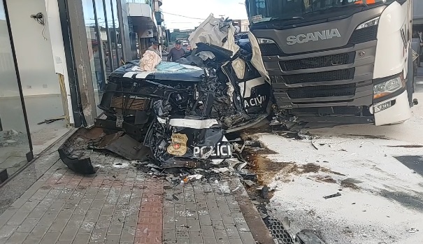 Dois policiais civis feridos em acidente em Coronel Vivida