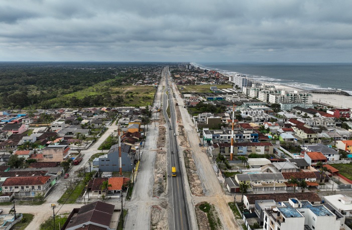 Obras de duplicação da PR-412 em Matinhos avançam no Paraná