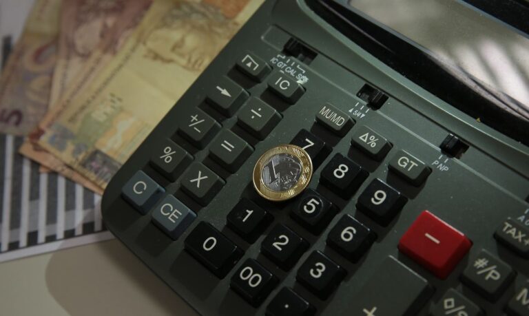 Bancos são vistos como peça-chave em lavagem de dinheiro pela PF