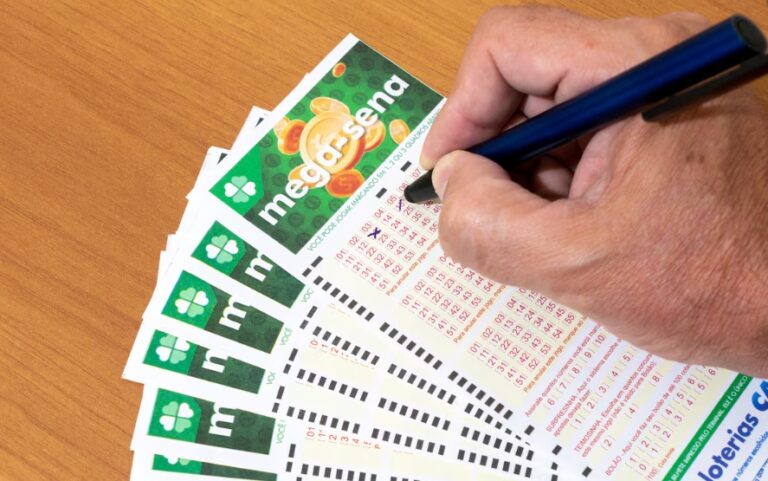 Premiação da Mega-Sena: apostas de Curitiba e RMC faturam R$ 34,1 mil