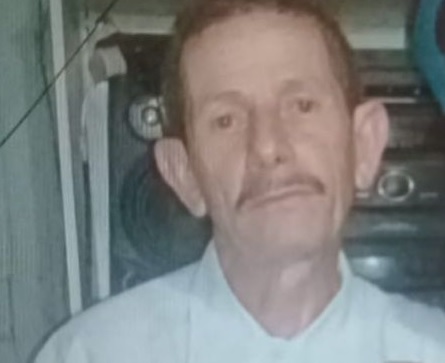 Idoso morre ao tentar salvar filho durante ataque a tiros