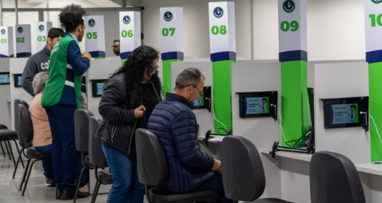 Nova unidade do Poupatempo Paraná é inaugurada em Curitiba