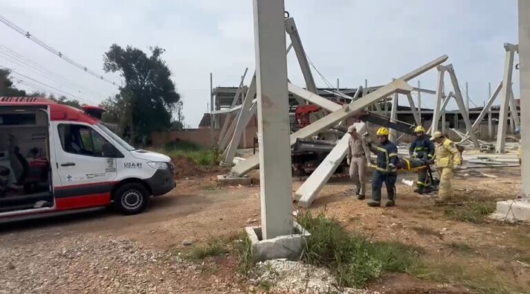 Queda de estrutura em Pinhais deixa quatro feridos
