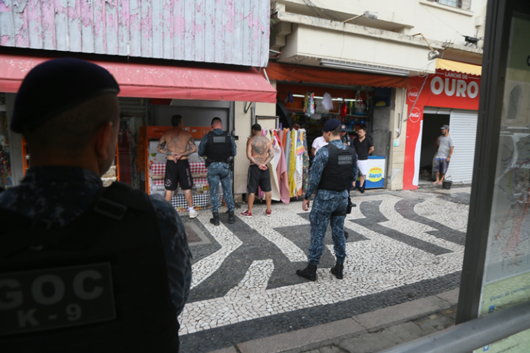 Guarda municipal reforça segurança e registra 16 prisões na área central de Curitiba